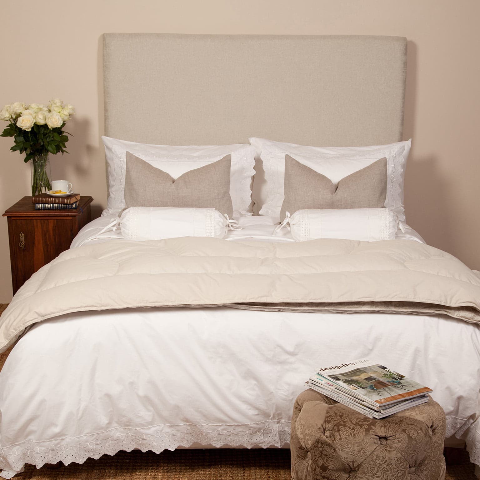 350TC Luxurious Sateen Duvet Sets with Classic Lace